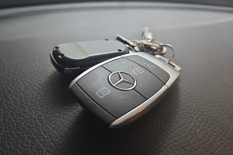 Used Mercedes-Benz GLC 2020 GLC 260 L 4MATIC Luxury Model Vehicle Key