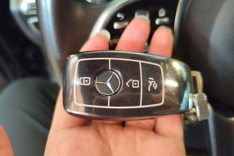 Used Mercedes-Benz GLC 2020 GLC 300 L 4MATIC Dynamic Edition Vehicle Key