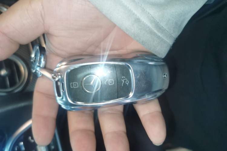 Used Mercedes-Benz GLC 2020 Facelifted GLC 260 L 4MATIC Dynamic Edition Vehicle Key