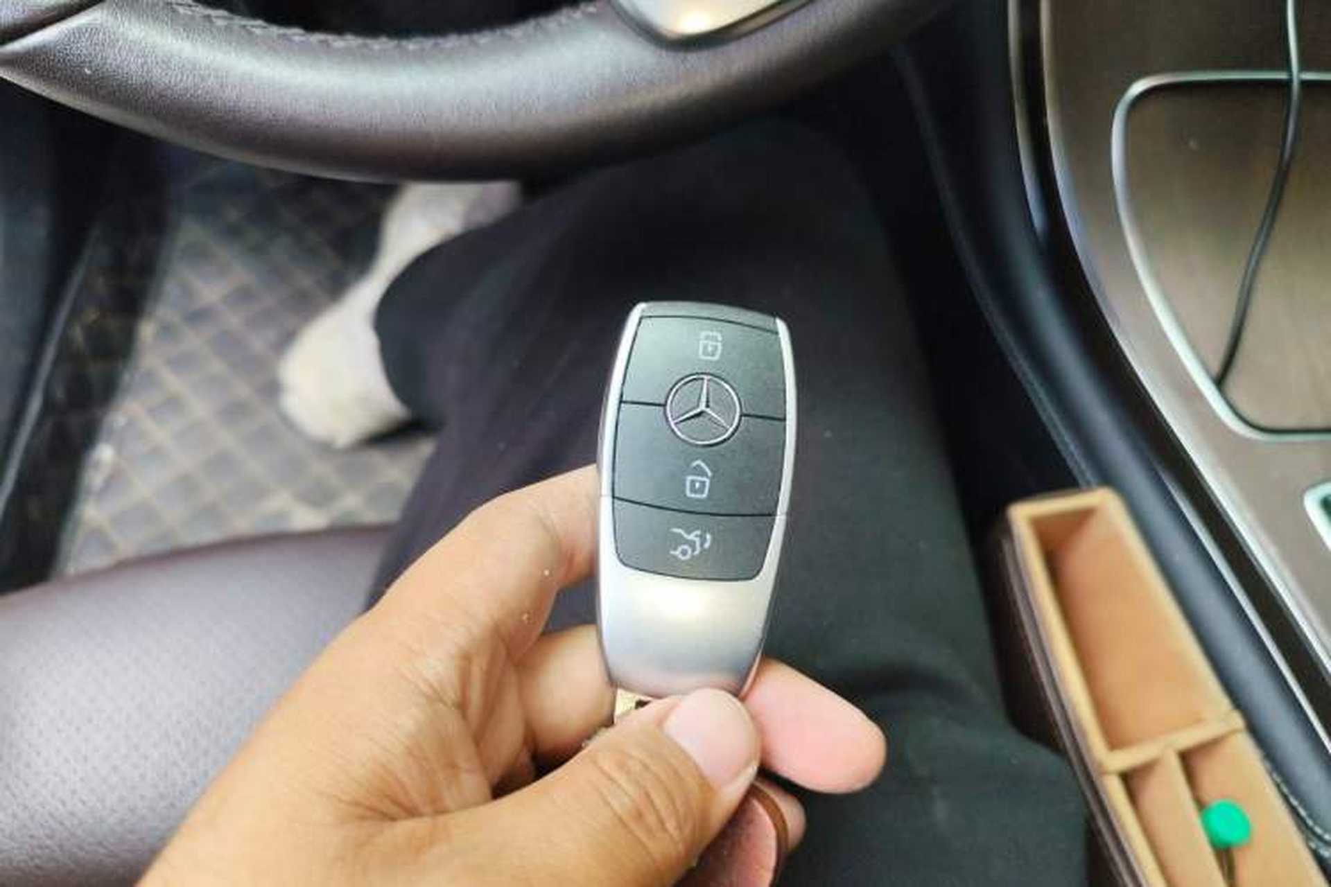 Used Mercedes-Benz GLC 2020 Facelift GLC 300 L 4MATIC Dynamic Edition Vehicle Key