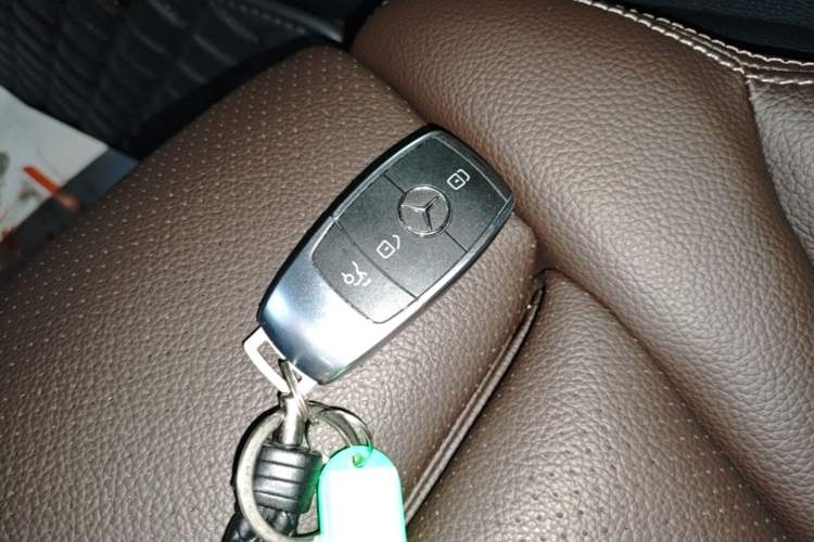 Used Mercedes-Benz GLC 2020 Facelift GLC 300 L 4MATIC Dynamic Edition Vehicle Key