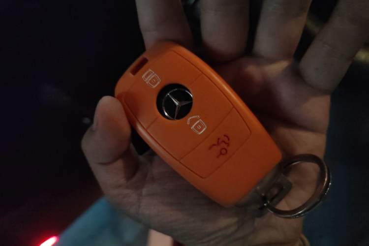 Used Mercedes-Benz GLC 2020 GLC 260 L 4MATIC Dynamic Model Vehicle Key