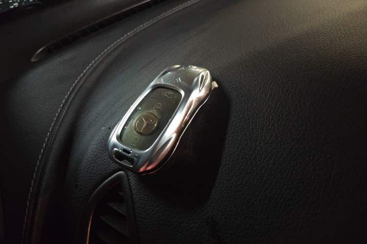 Used Mercedes-Benz GLC 2020 Facelift GLC 300 L 4MATIC Dynamic Edition Vehicle Key
