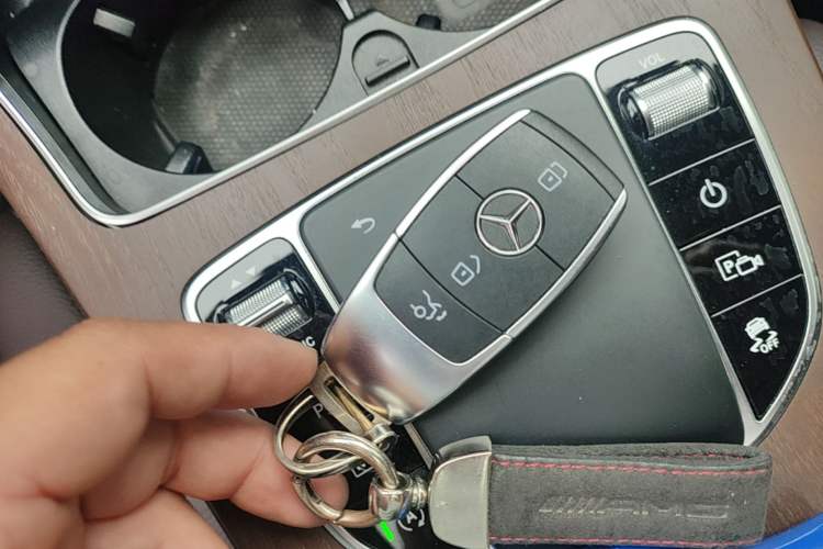 Used Mercedes-Benz GLC 2020 GLC 300 L 4MATIC Dynamic Edition Vehicle Key