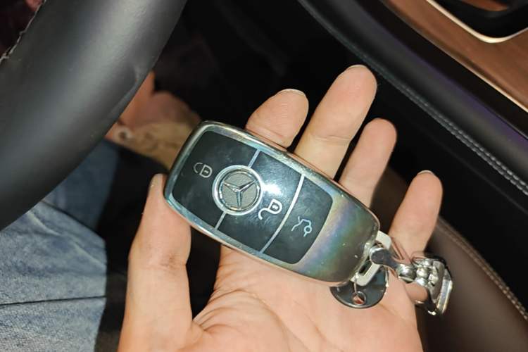 Used Mercedes-Benz GLC 2020 GLC 300 L 4MATIC Luxury Model Vehicle Key