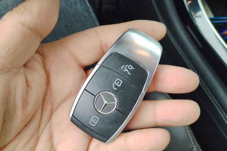 Used Mercedes-Benz GLC 2020 Facelifted GLC 260 L 4MATIC Dynamic Edition Vehicle Key