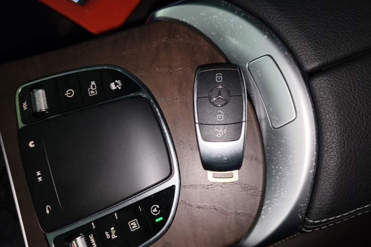 Used Mercedes-Benz GLC 2020 GLC 260 L 4MATIC Luxury Model Vehicle Key