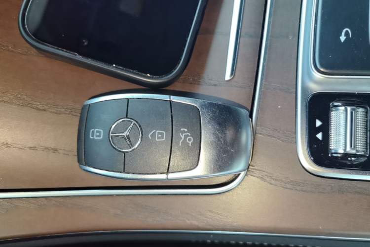 Used Mercedes-Benz GLC 2020 Facelift GLC 300 L 4MATIC Dynamic Edition Vehicle Key