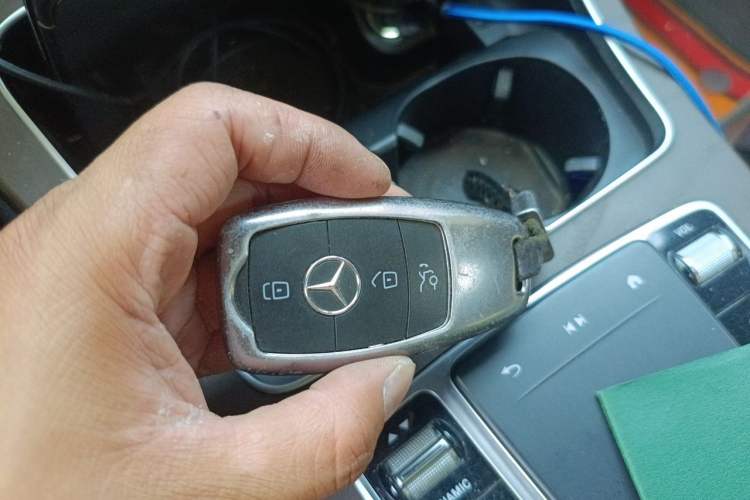 Used Mercedes-Benz GLC 2020 GLC 260 L 4MATIC Luxury Model Vehicle Key