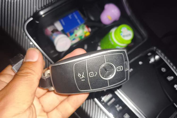 Used Mercedes-Benz GLC 2020 Facelift GLC 300 L 4MATIC Dynamic Edition Vehicle Key