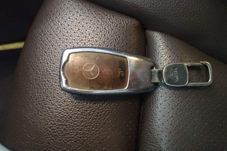 Used Mercedes-Benz GLC 2020 Facelift GLC 300 L 4MATIC Dynamic Edition Vehicle Key