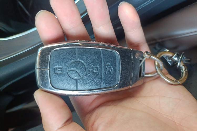 Used Mercedes-Benz GLC 2020 GLC 300 L 4MATIC Luxury Model Vehicle Key