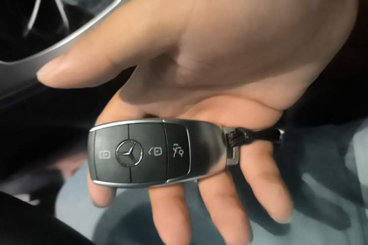 Used Mercedes-Benz GLC 2020 Facelift GLC 300 L 4MATIC Dynamic Edition Vehicle Key