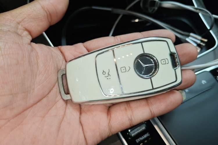 Used Mercedes-Benz GLC 2020 GLC 300 L 4MATIC Dynamic Edition Vehicle Key