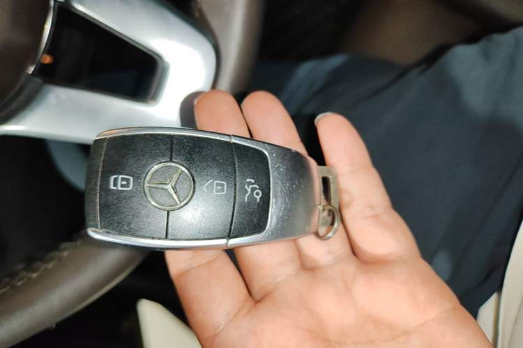Used Mercedes-Benz GLC 2020 Facelifted GLC 260 L 4MATIC Dynamic Edition Vehicle Key