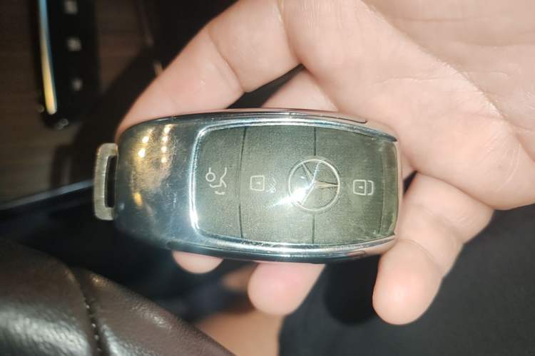 Used Mercedes-Benz GLC 2020 GLC 300 L 4MATIC Luxury Model Vehicle Key