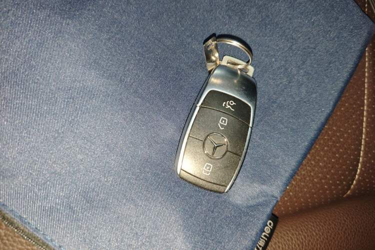 Used Mercedes-Benz GLC 2020 Facelift GLC 300 L 4MATIC Dynamic Edition Vehicle Key
