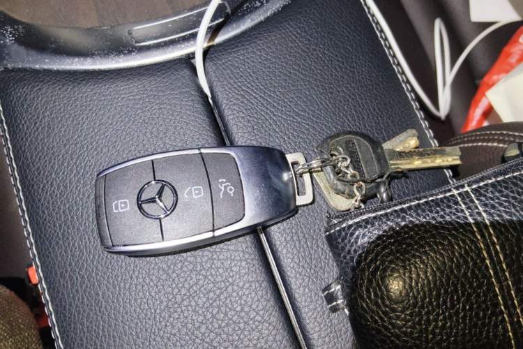 Used Mercedes-Benz GLC 2020 Facelift GLC 300 L 4MATIC Dynamic Edition Vehicle Key