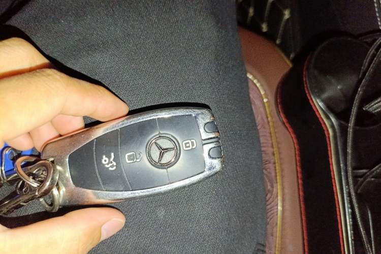 Used Mercedes-Benz GLC 2020 GLC 260 L 4MATIC Luxury Model Vehicle Key