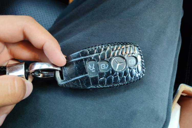 Used Mercedes-Benz GLC 2020 Facelift GLC 300 L 4MATIC Dynamic Edition Vehicle Key