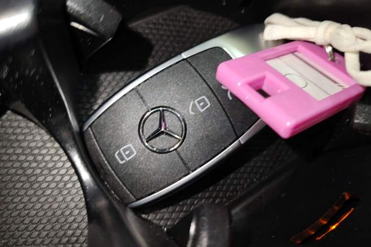 Used Mercedes-Benz GLC 2020 Facelifted GLC 260 L 4MATIC Dynamic Edition Vehicle Key