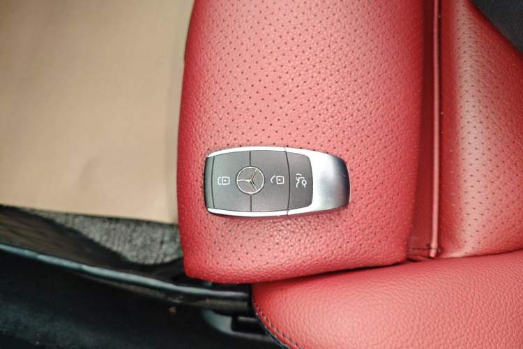 Used Mercedes-Benz GLC 2020 Facelift GLC 300 L 4MATIC Dynamic Edition Vehicle Key