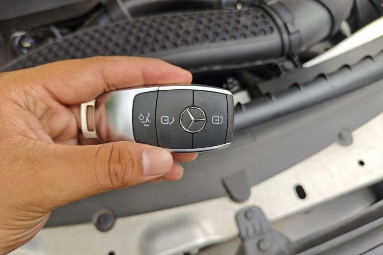Used Mercedes-Benz GLC 2020 GLC 300 L 4MATIC Dynamic Edition Vehicle Key