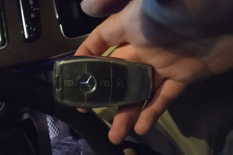 Used Mercedes-Benz GLC 2020 GLC 300 L 4MATIC Dynamic Edition Vehicle Key