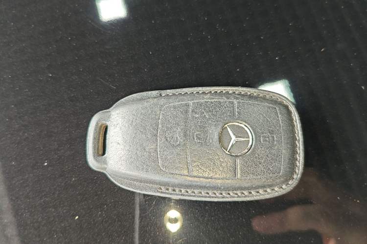 Used Mercedes-Benz GLC 2020 GLC 260 L 4MATIC Luxury Model Vehicle Key