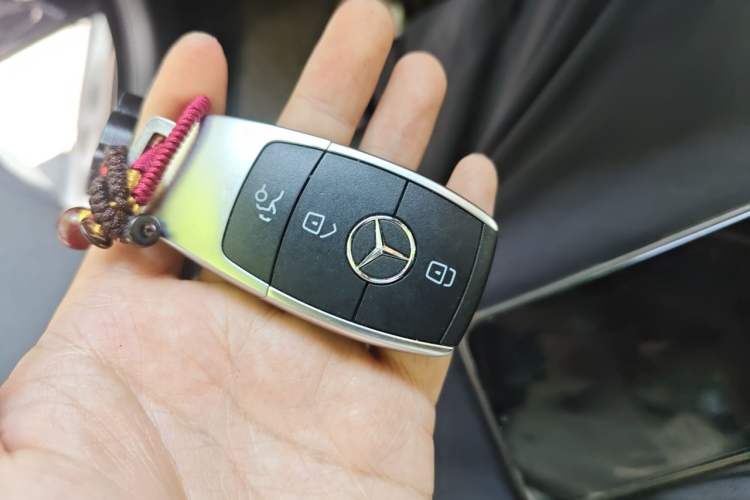 Used Mercedes-Benz GLC 2020 Facelifted GLC 300 L 4MATIC Luxury Edition Vehicle Key