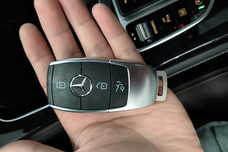 Used Mercedes-Benz GLC 2020 Facelifted GLC 260 L 4MATIC Dynamic Edition Vehicle Key
