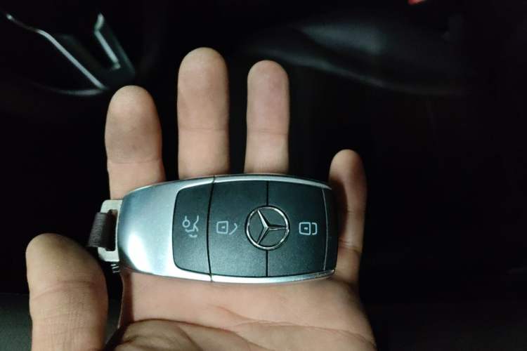 Used Mercedes-Benz GLC 2020 Facelifted GLC 260 L 4MATIC Dynamic Edition Vehicle Key