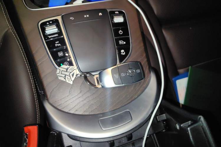 Used Mercedes-Benz GLC 2020 GLC 260 L 4MATIC Luxury Model Vehicle Key