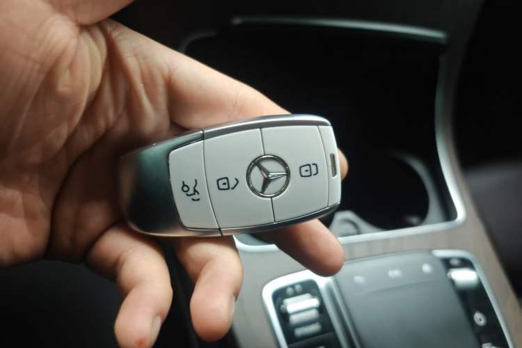 Used Mercedes-Benz GLC 2020 Facelift GLC 300 L 4MATIC Dynamic Edition Vehicle Key