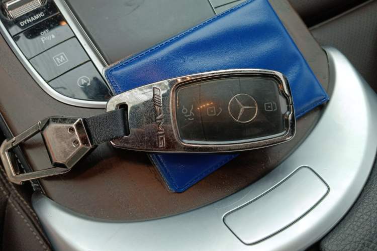 Used Mercedes-Benz GLC 2020 Facelift GLC 300 L 4MATIC Dynamic Edition Vehicle Key