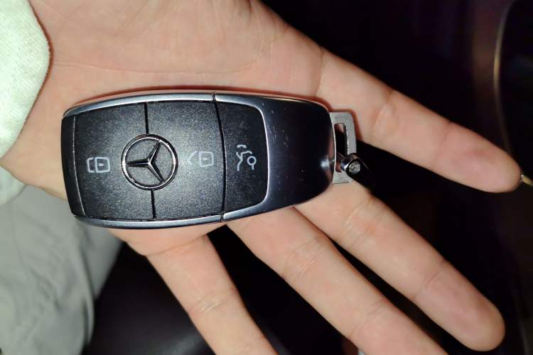 Used Mercedes-Benz GLC 2020 Facelift GLC 300 L 4MATIC Dynamic Edition Vehicle Key