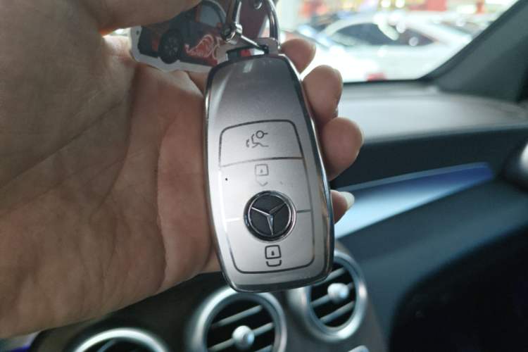 Used Mercedes-Benz GLC 2020 GLC 300 L 4MATIC Dynamic Edition Vehicle Key