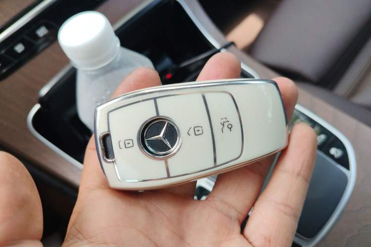 Used Mercedes-Benz GLC 2020 Facelift GLC 300 L 4MATIC Dynamic Edition Vehicle Key