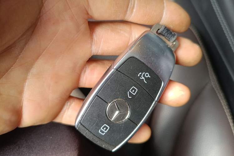 Used Mercedes-Benz GLC 2020 Facelift GLC 300 L 4MATIC Dynamic Edition Vehicle Key
