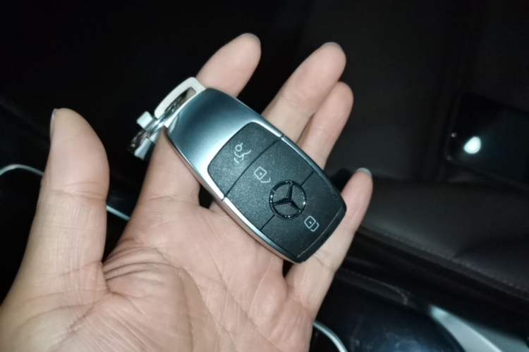 Used Mercedes-Benz GLC 2020 Facelifted GLC 260 L 4MATIC Dynamic Edition Vehicle Key