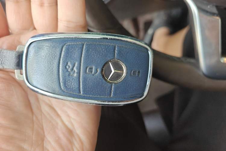 Used Mercedes-Benz GLC 2020 GLC 260 L 4MATIC Luxury Model Vehicle Key