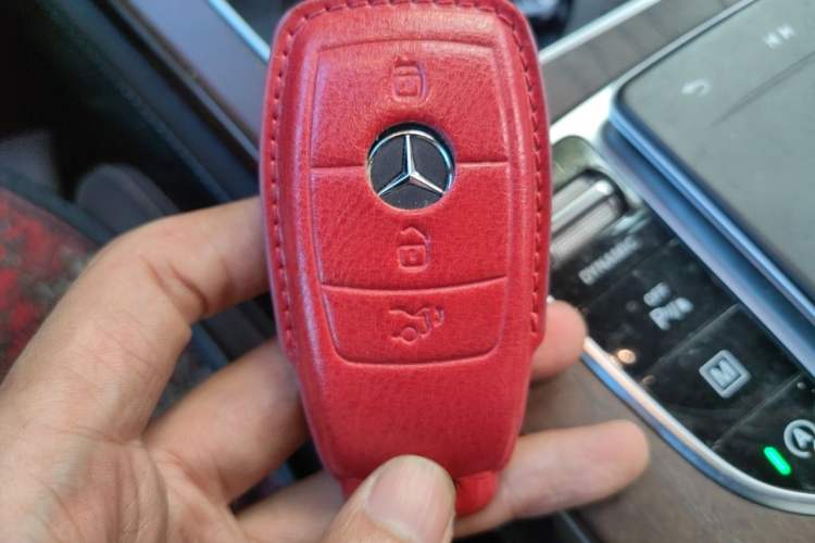Used Mercedes-Benz GLC 2020 GLC 260 L 4MATIC Luxury Model Vehicle Key