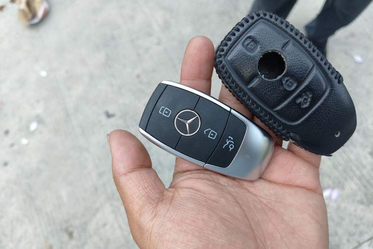 Used Mercedes-Benz GLC 2020 Facelift GLC 300 L 4MATIC Dynamic Edition Vehicle Key