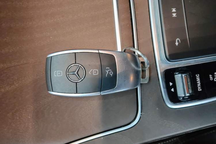 Used Mercedes-Benz GLC 2020 Facelift GLC 300 L 4MATIC Dynamic Edition Vehicle Key