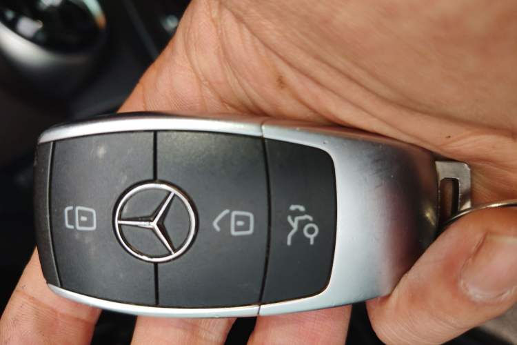 Used Mercedes-Benz GLC 2020 Facelift GLC 300 L 4MATIC Dynamic Edition Vehicle Key