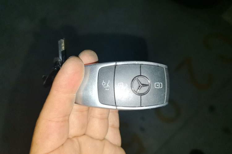 Used Mercedes-Benz GLC 2020 Facelifted GLC 260 L 4MATIC Dynamic Edition Vehicle Key