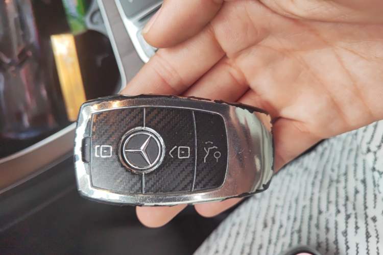 Used Mercedes-Benz GLC 2020 GLC 260 L 4MATIC Luxury Model Vehicle Key