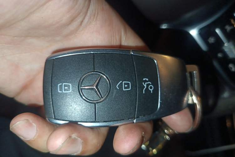 Used Mercedes-Benz GLC 2020 Facelifted GLC 260 L 4MATIC Dynamic Edition Vehicle Key