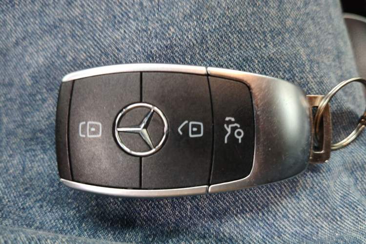 Used Mercedes-Benz GLC 2020 GLC 260 L 4MATIC Luxury Model Vehicle Key