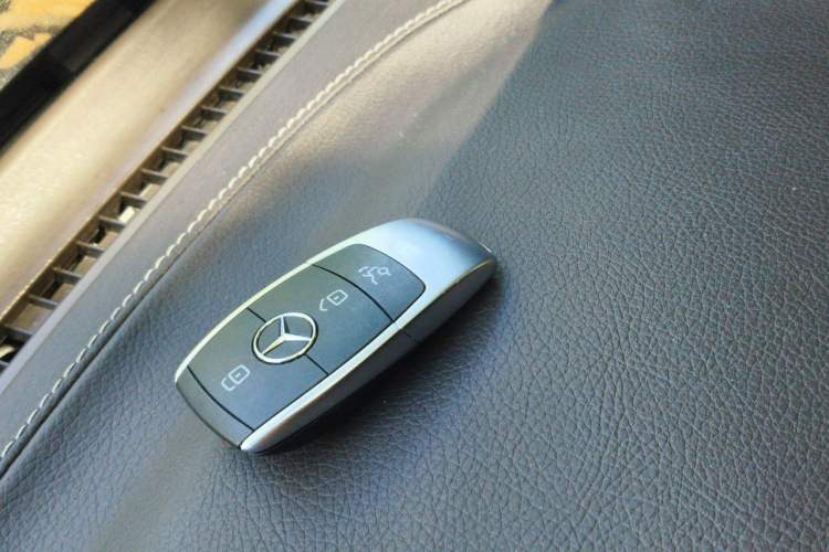 Used Mercedes-Benz GLC 2020 GLC 300 L 4MATIC Dynamic Edition Vehicle Key